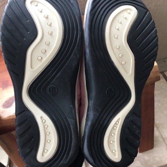 NWT DISNEY TINKERBELL Slip On Shoes Womens SIZE 5 US PINK/WHITE. Tink novelty - Picture 7 of 8